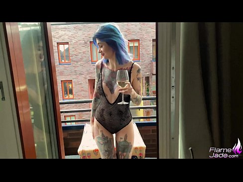 ❤️ Kæmpe pige suger med en sut og knepper lidenskabeligt under åben himmel ❤ Porno at da.com-milf-300.ru ️